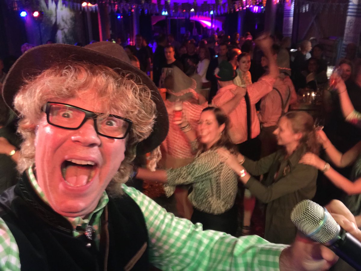 Ichbinderpeter's tweet photo. Tolle #stimmung het letzte #Oktoberfest (von deze maand:) #modderkolk https://t.co/UnpTqzJYf3
