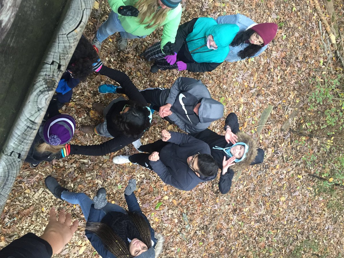 ms_calcagno's tweet photo. Leader Retreat...getting Snowball ready! #mortonpride https://t.co/YHkpoipJJ0