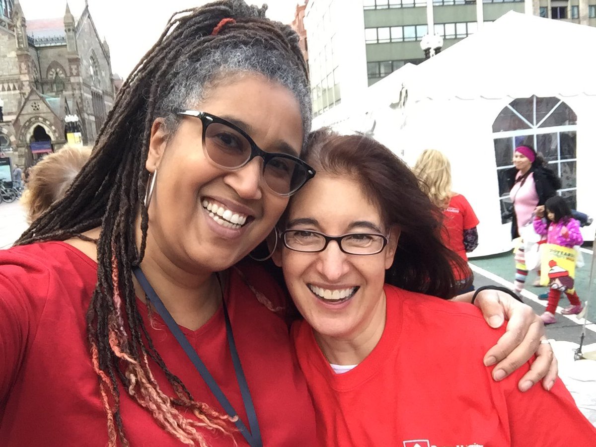 AyadeLeon's tweet photo. Post-festival #Writermom bonding session w/ my amazing @DebutanteBall sister @j_s_brown at @bostonbookfest! #BBF2017 #BBF17 #WomensFiction‼️ https://t.co/viIt54felw