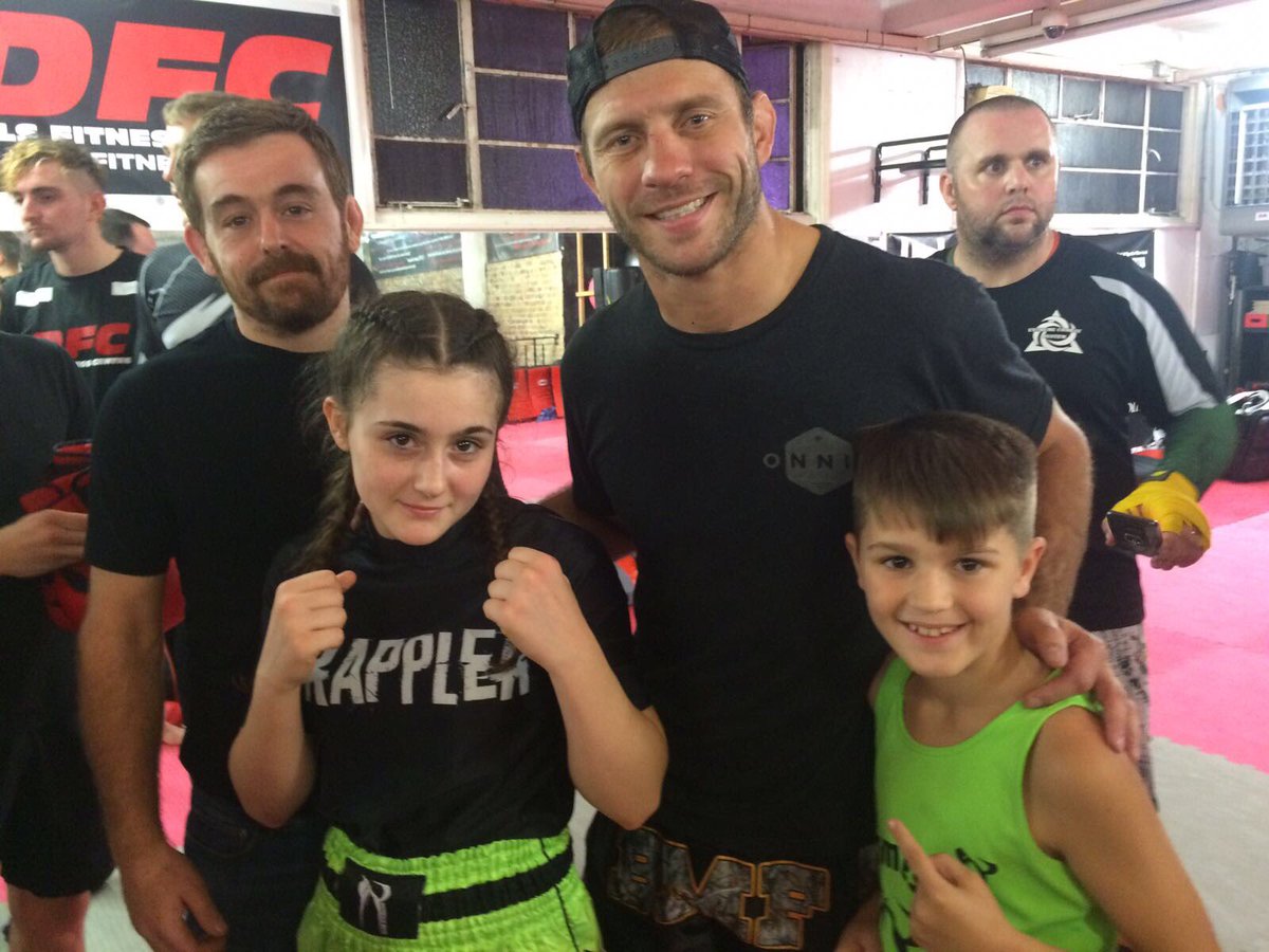 mollywalborn's tweet photo. So lucky @Cowboycerrone seminar yesterday, @imanbarlow seminar today. Train with the best makes you the best @GrapplersGift @FightForAutism https://t.co/MD718grmwc