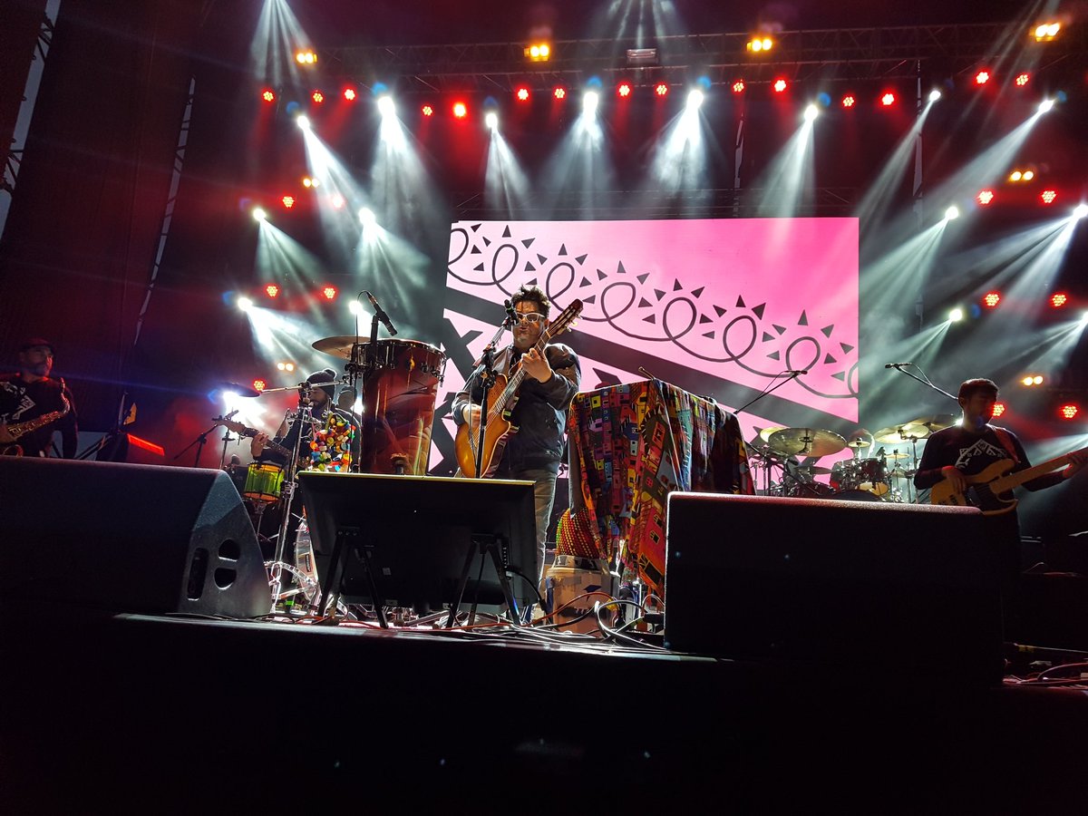 munirancagua's tweet photo. Joe Vasconcellos se suma a los festejos de los #274Años de #Rancagua con sus grandes éxitos en el #ShowFinal de las #FiestasRancagüinas RT https://t.co/z0nHfOAFiB
