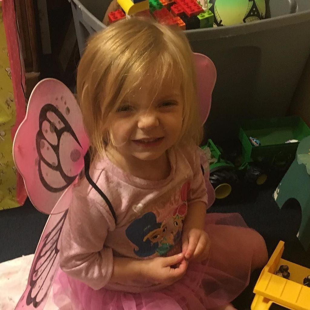 tlongren's tweet photo. My little fairy. #daddysgirl https://t.co/v78n6XuRRx https://t.co/JDtGgJO6TZ