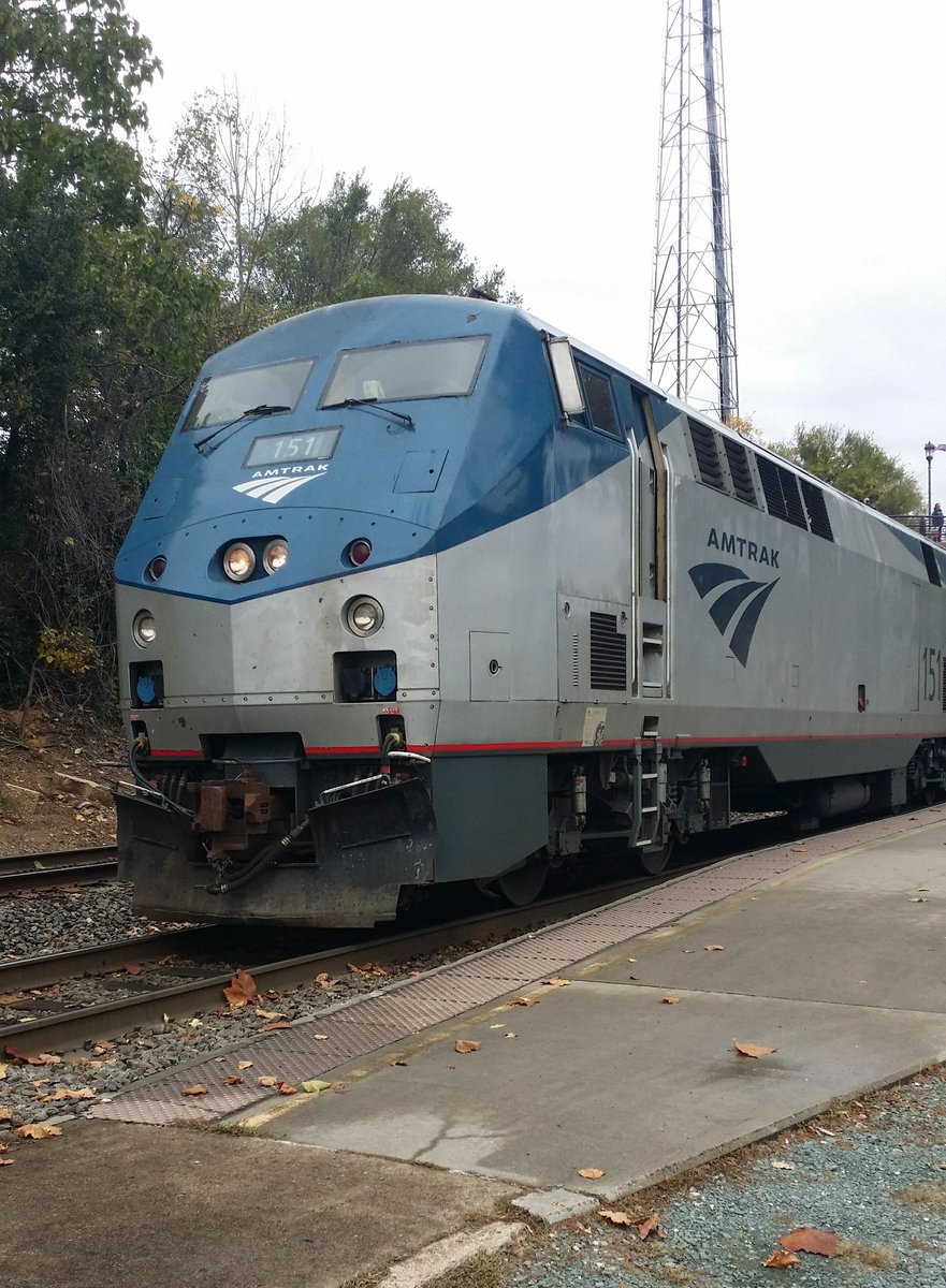 Megskegs25's tweet photo. Ah, Charlottesville Amtrak station. 👌 I think I took this in 2015.(can't remember)#Amtrak #Fallexcursions #trains #Railroader #WVRHSM https://t.co/i6G1HGB00q