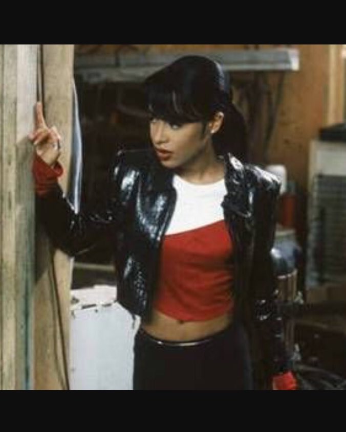 ShayChildress's tweet photo. Wow... #Aaliyah💋 #RMD #Holloweekend https://t.co/PilmgfZAiG