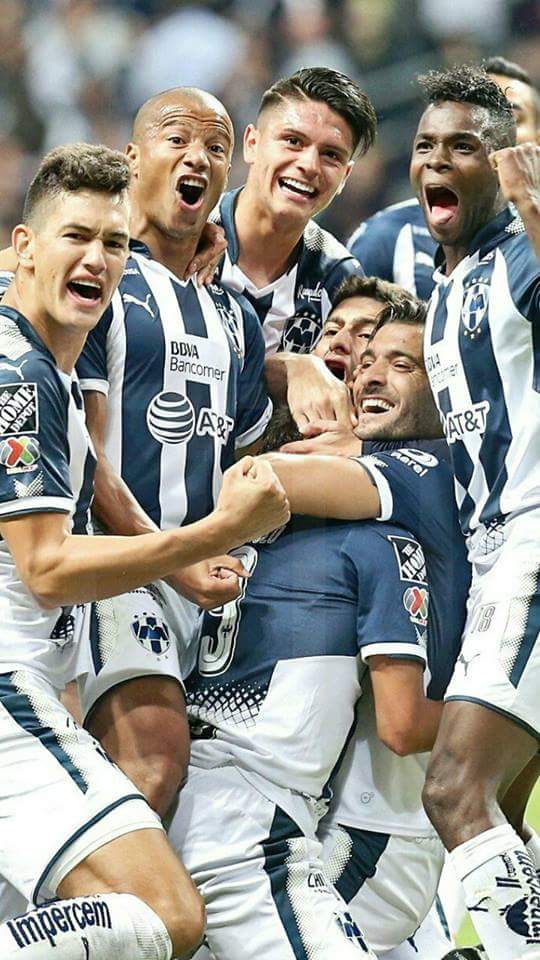 TioRayado's tweet image. Juntos, aficion, jugadores, cuerpo Técnico... Todos juntos, lucharemos por el mismo objetivo. 💪💙

¡VAMOS RAYADOS!