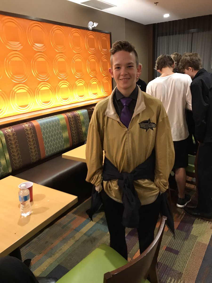 Big CJ with player off the game!! Helping us out with a few of our regular D out!! @CNHABAAKINGS you guys should be proud of this guy! #POG