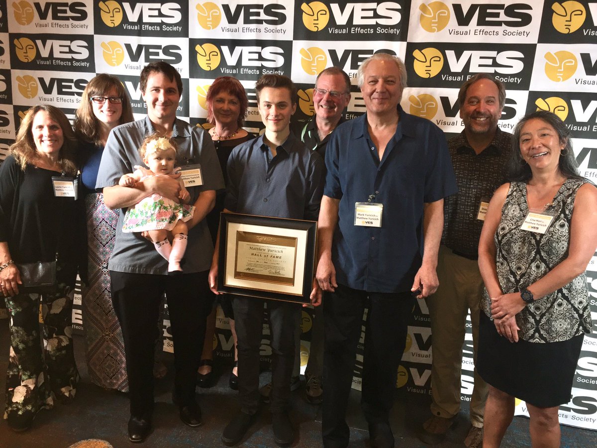 VFXSociety's tweet image. It's a family affair honoring and representing Hall of Fame inductee Matthew Yuricich, including our youngest future VFXer! #VESSummit