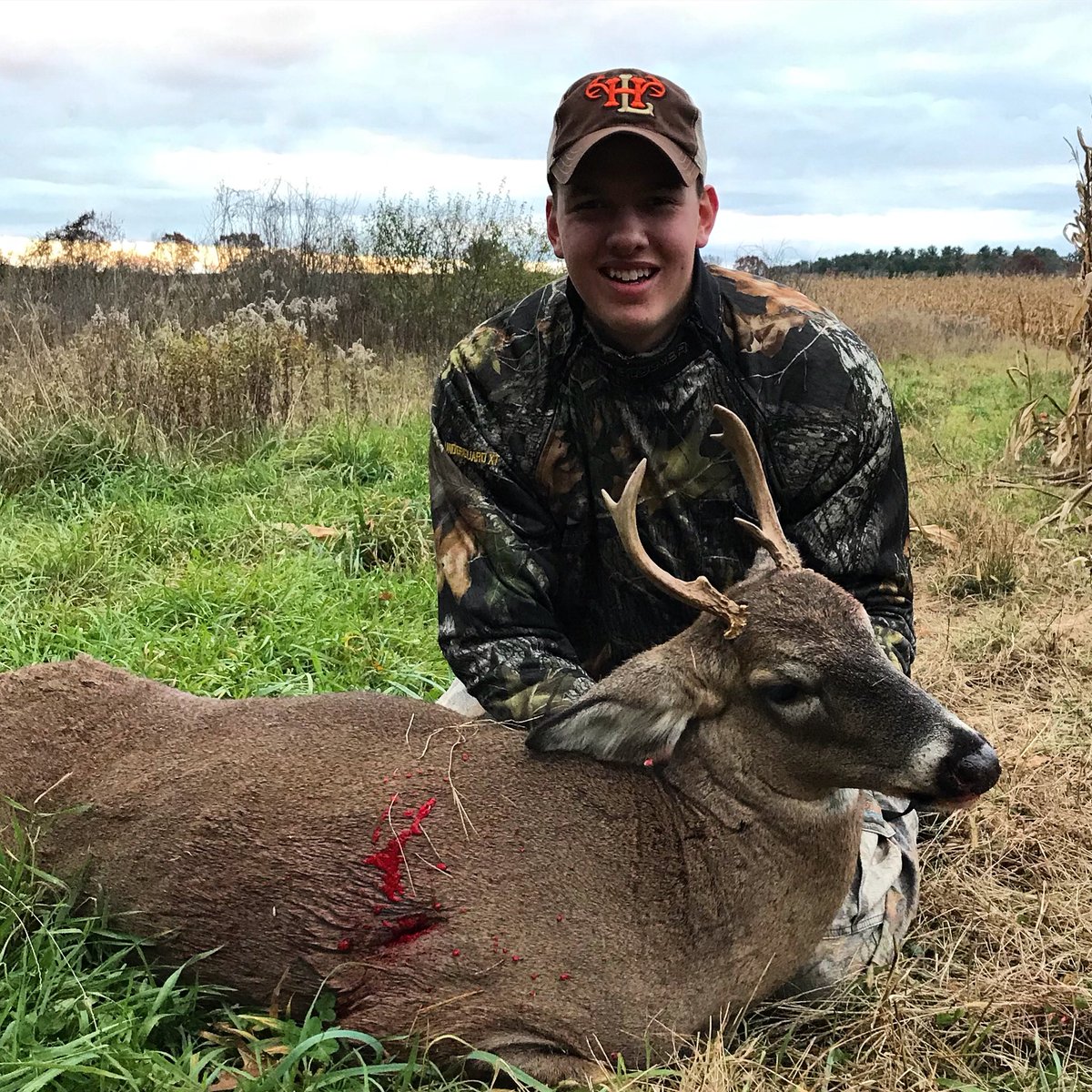 HabidyLodge's tweet photo. Big weekend for the camp! 2 bucks down! First buck ever for Jordan, and first buck with a bow for Joe Jo! #HuntWisconsin https://t.co/3NNa9m1RSf