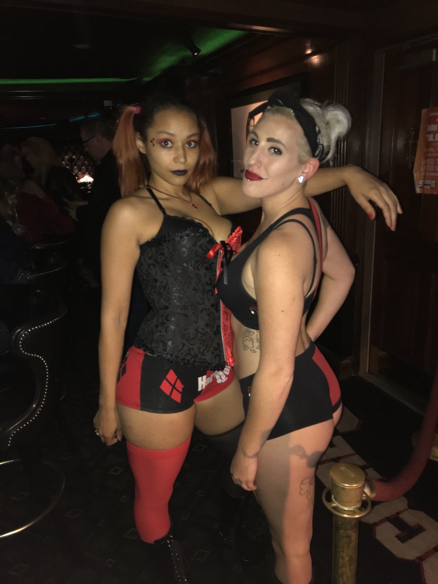 scores_buffalo's tweet image. Seeing double this Halloween? Come check out Karma and Layla! #johnvalby #HALLOWEENPARTY