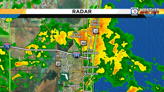 8:46 pm - Funnel clouds possible with line of showers from Fort Lauderdale Beach to Lighthouse Point https://t.co/m6v5drCwTN