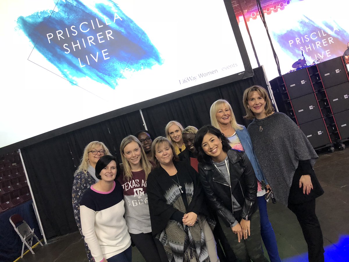 JulianneAugust's tweet photo. Thank you @PriscillaShirer for coming #torontobound17 we had so much fun with you and @AnthonyEvansJr -praying for you, our nation, revival! https://t.co/mEMst2uA72