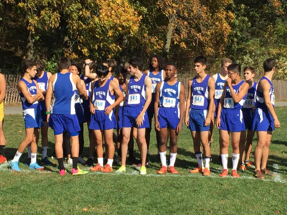 BTECHATHLETICS's tweet photo. Pics from Borough Championships courtesy of Sidney Milden https://t.co/NcER8y1nOE