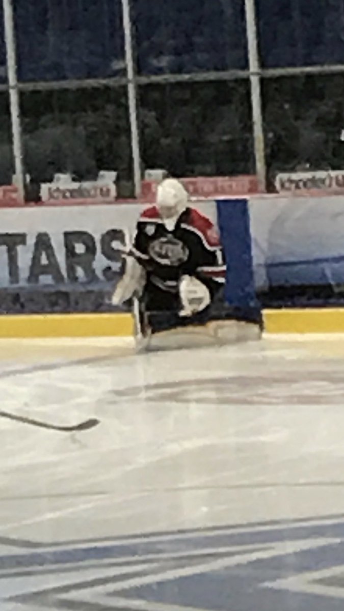 .<a href="/U16AAABlues/">U16AAASTLBLUES</a> goalie <a href="/Will_i_ams32/">Jonathan "Jack" Williams</a> dressed for the <a href="/ChicagoSteel/">Chicago Steel</a> tonight . Congrats Jacker !
