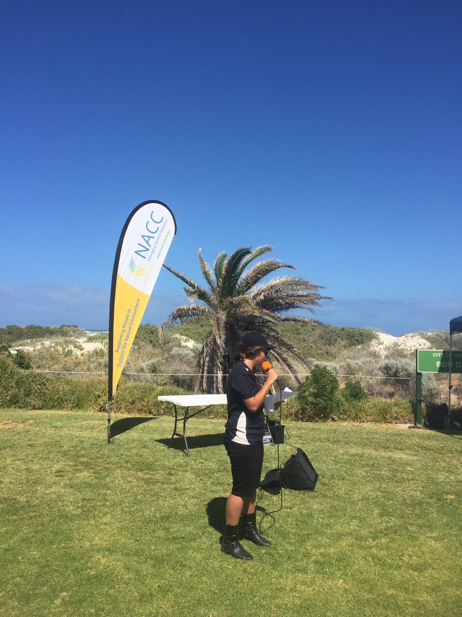 teganknowlesy's tweet photo. Coastal legend @nessmcguiness opening the #Geraldton #DogsBreakfast #birdsonbeaches #dogsonleashes #shorebirds #NationalBirdWeek https://t.co/sSGXnzYDE4