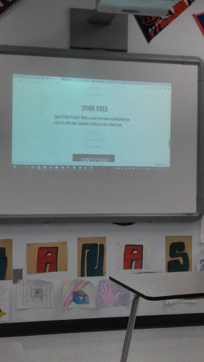 horizonmshawks's tweet photo. #TLE2017 Getting ideas for Hawk readers-classes and clubs. #adobespark Thanks to Mrs Gallego @angelicah1475 & Mr Swanson @Swanny_Bill9๐ป๐๐ https://t.co/FDnrxpADZq