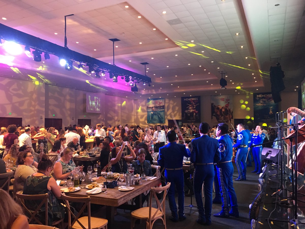 ElDoradoResorts's tweet photo. #TMTCSummit's Farewell Dinner at #ElDoradoRoyale https://t.co/r10mCNnCqY