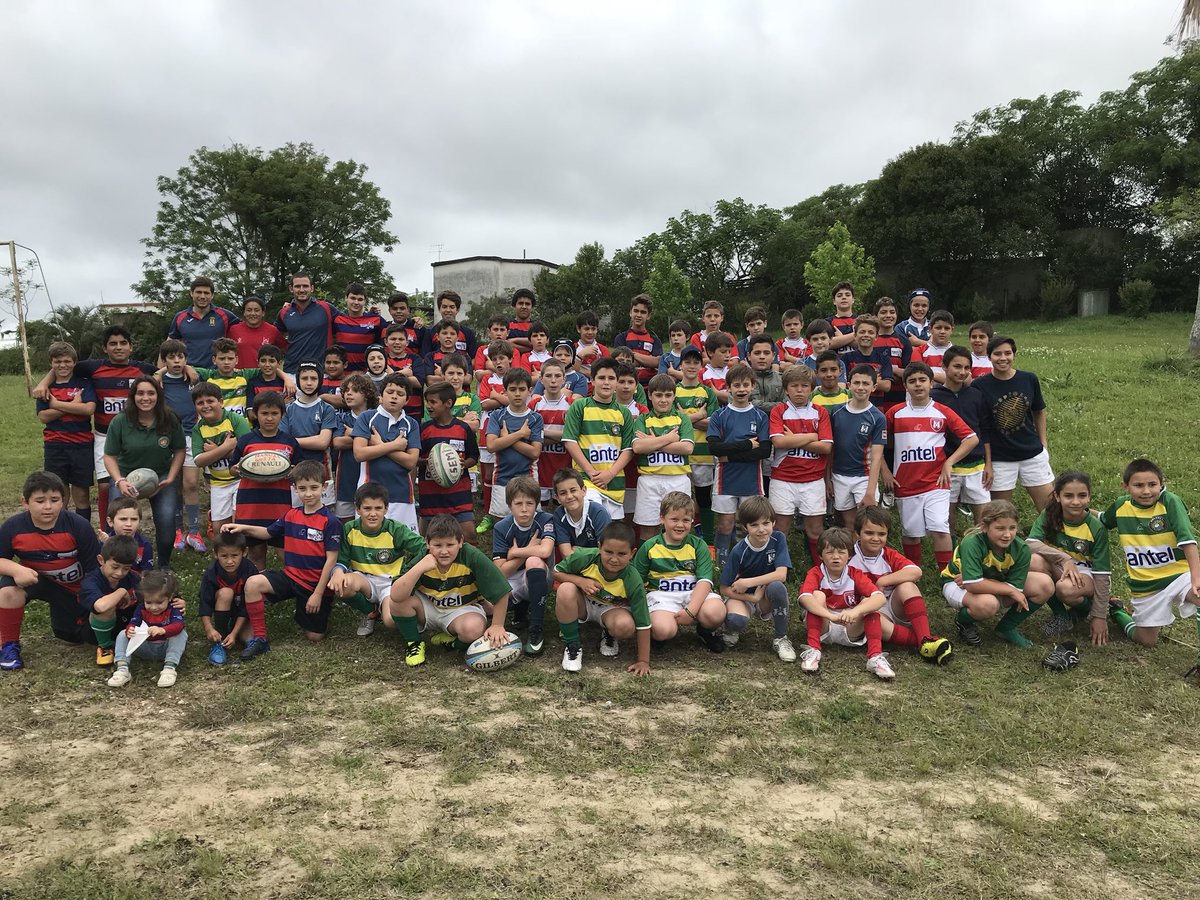RugbySanJavier's tweet photo. Muy agradecidos por una hermosa jornada de Rugby Infantil, hockey y Papi fútbol Encuentro #MarioFerres 2017! Gracias por su participación! https://t.co/nGRCIaLwUg