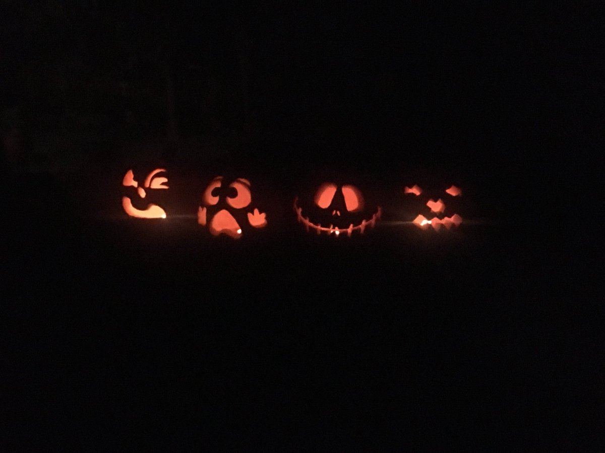 lordonez22's tweet photo. #myfirstpumpkin 👻 https://t.co/pcf4ITR04o