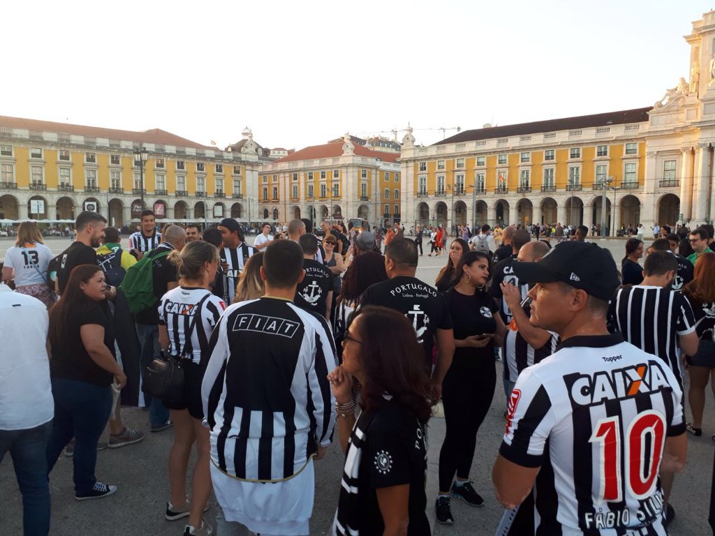 FredericoBarro3's tweet photo. #Lisboa2017 #Galo @ConsuladosGalo https://t.co/es8bBiwpXt