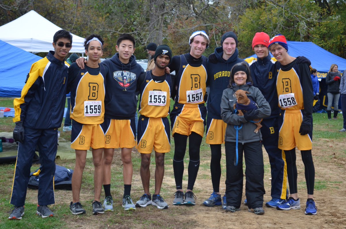 Hats off to John Burroughs boys Cross Country - outstanding race at Districts today. Entire team under 20 mins with PRs galore. Thx Seniors!