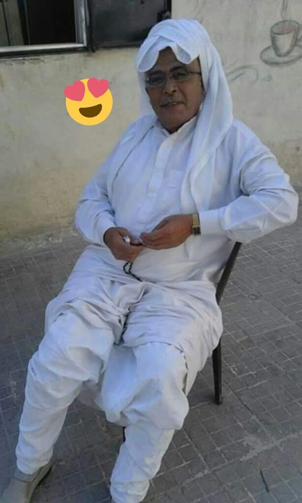 احب امص طيز الشايب وانيكه وينيكني