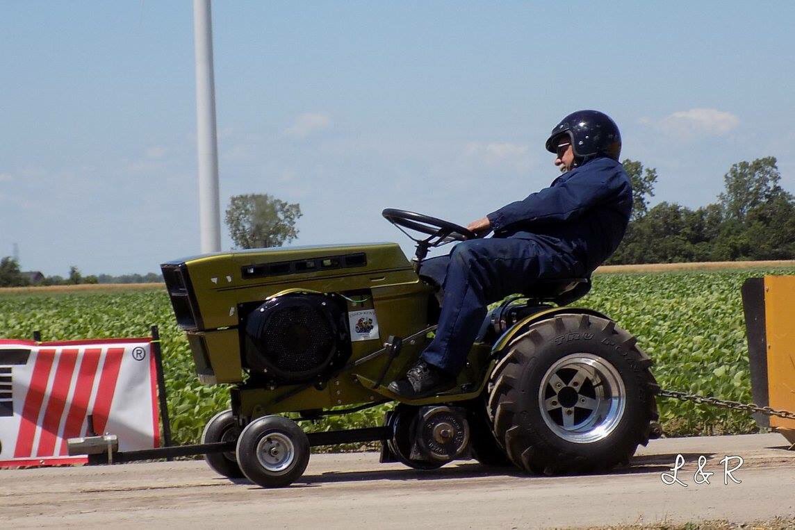 BonneauRichard's tweet photo. #essexkentgardentractorpullers #fullpull17 https://t.co/eqWupgmlvE