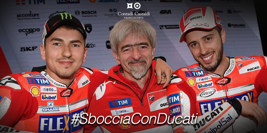 contadicastaldi's tweet image. Gara desmodromica @AndreaDovizioso @lorenzo99! E il mondiale è ancore aperto! 🏁🚦🎊#sbocciaconDucati #motogp #MalaysianGP