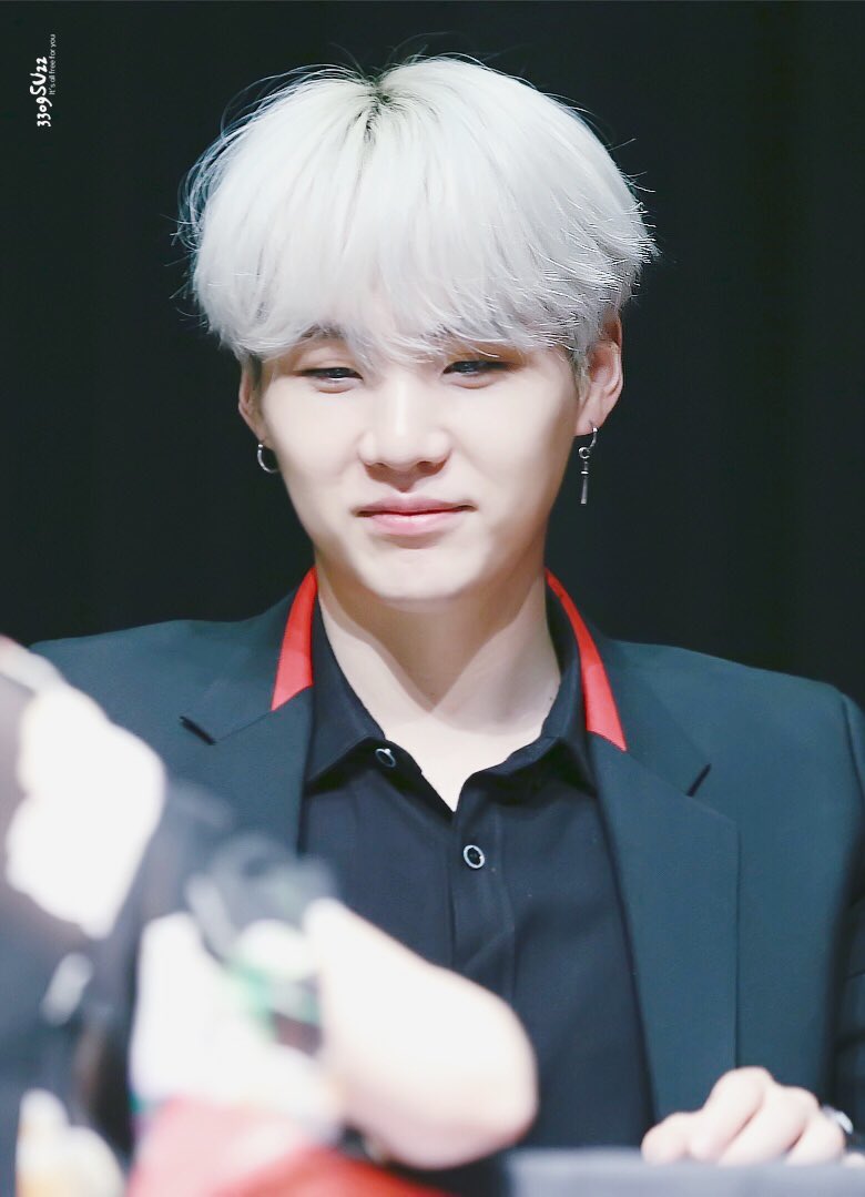 3309su22's tweet photo. #SUGA #방탄소년단 #슈가 #민윤기
🍃🍃 https://t.co/Egif82CTjb