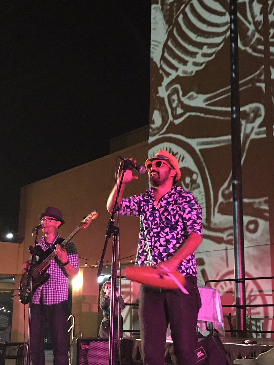 LaUltimaParadaSJ tweet media