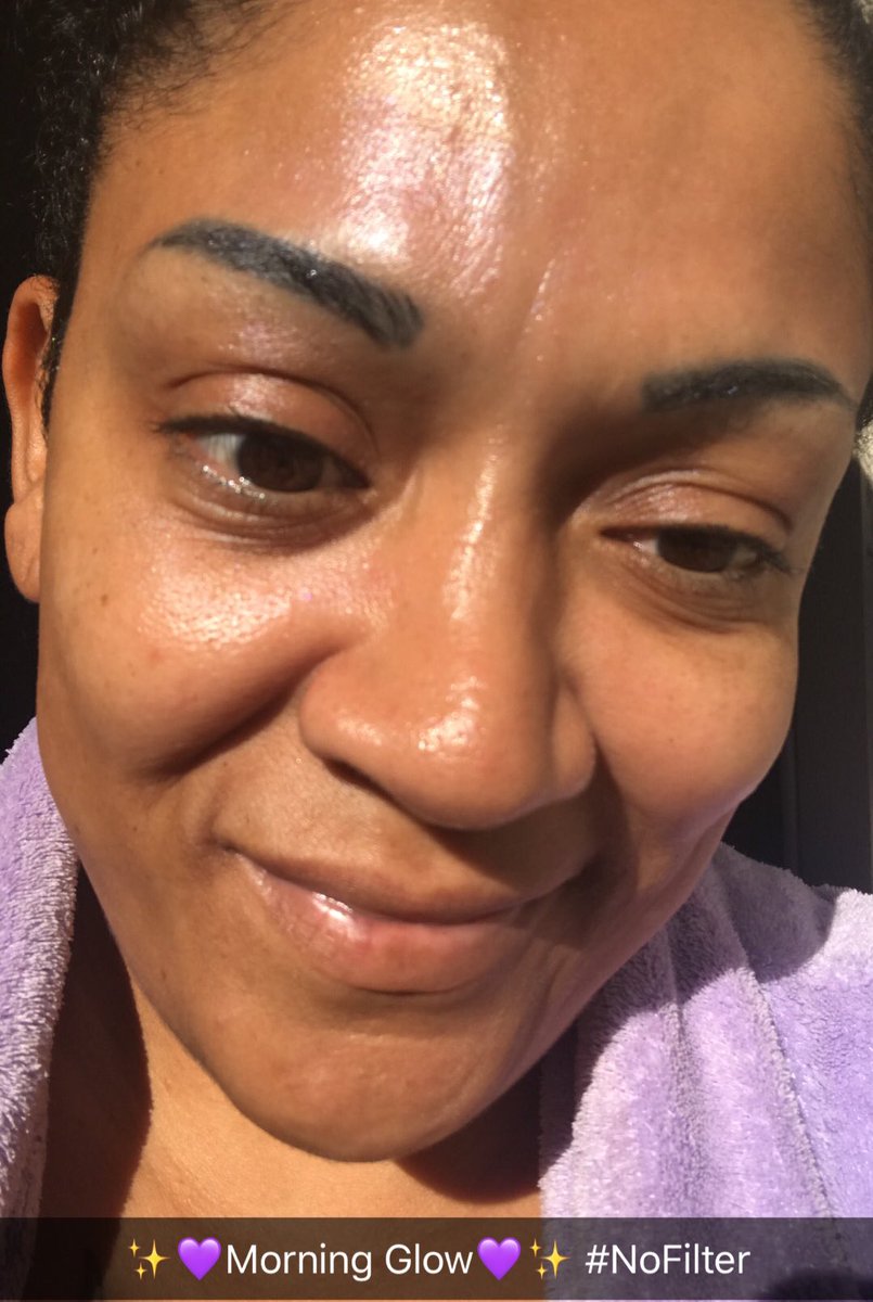 LaDyCoTTo21's tweet photo. @tatcha_v Saturday Morning Glow #VioletCRadiance Mask #poreperfecting #moisturizer ✨ #LC21 #esthetician #mua #beautiesonly #x_ladycotto_mua https://t.co/LXitsiqtpv