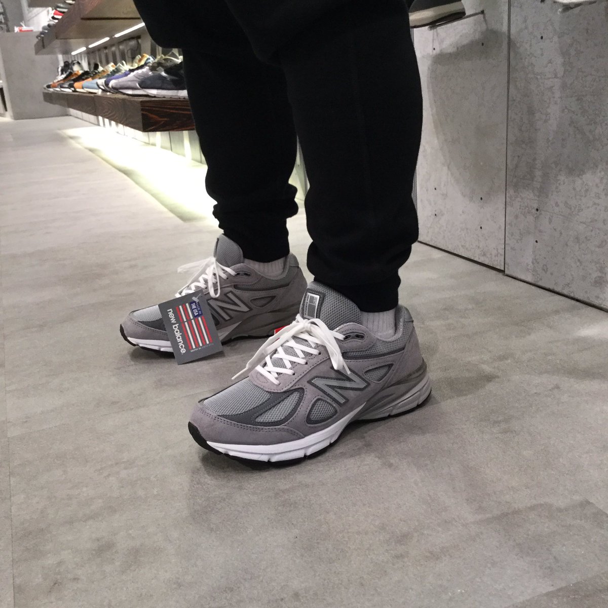 ニューバランスグランフロント大阪 990コーデ 足幅にピッタリ合うシューズが見つかりました 細身のスウェットパンツに合うボーリューム感ですね Nbjofficial 990v4 お客様スナップ Gl4 ニューバランス グランフロント大阪 Nbgfoスタイル