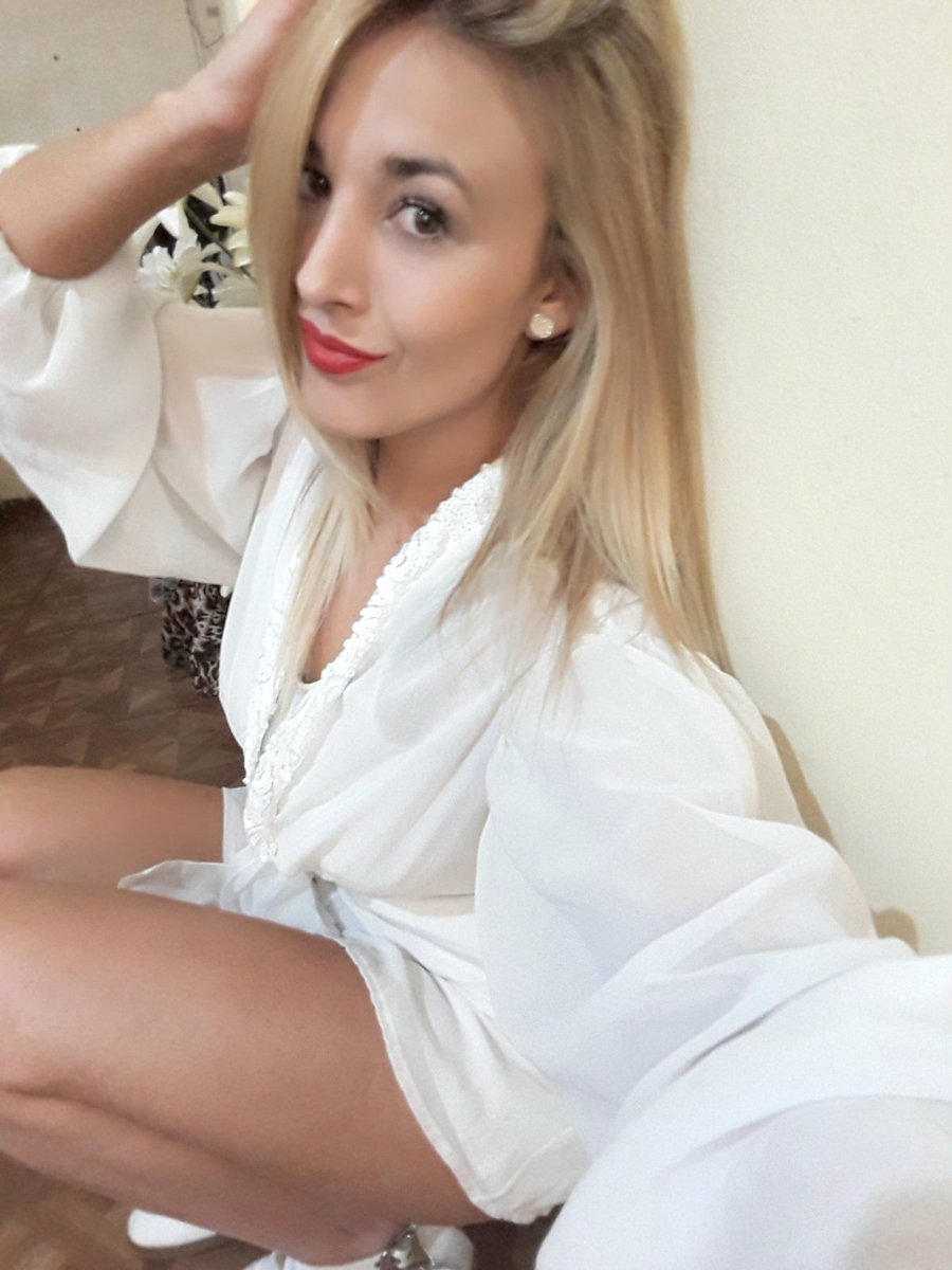 noelianovillook's tweet photo. Hermosa noche. ☆☆☆
Gracias por ponerme linda @encantosstyle @stafflujanok @BASuntanning @Lujuriaquilmes https://t.co/MQXFqte6L8