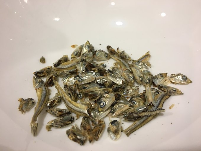 煮干しの食べ過ぎは体に悪い ダイエットのおやつには向いている お食事ウェブマガジン グルメノート