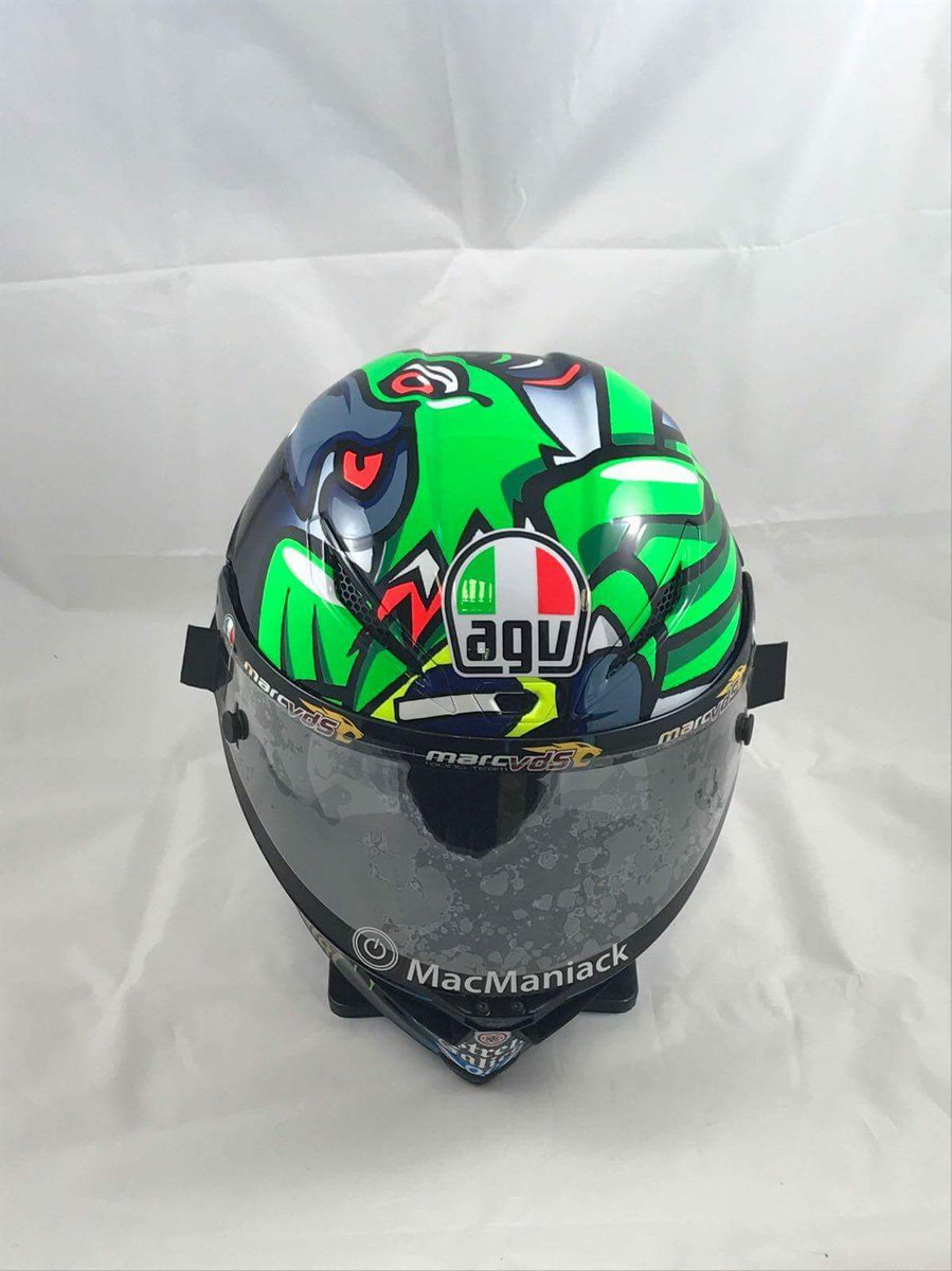MotofamilyGP's tweet photo. .@FrankyMorbido12 #worldchampion #DetallesdeunMundial https://t.co/Asyxb03LTr
