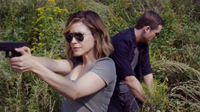 stassiesnate's tweet photo. Matching sunglasses and having each otherβs backs this shit killed me.
#3x05 #Linstead #Skinstead #LinsteadCouch https://t.co/ftFmnkFfO4