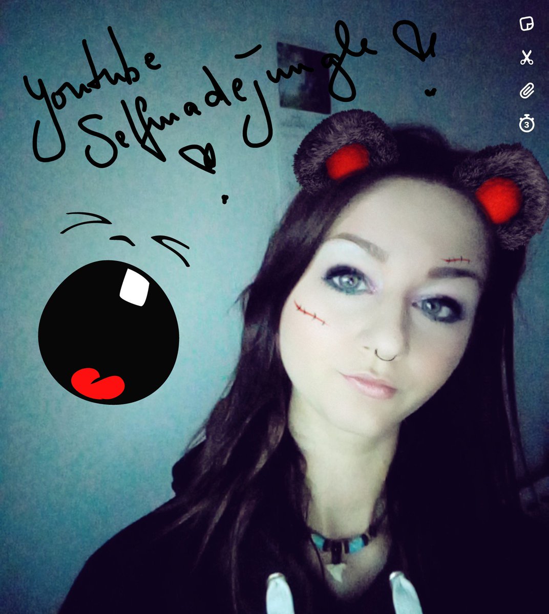 Selfmadejungle_'s tweet photo. Wenn einem die #Zeitumstellung und der #Sturm den #sonntagmorgen mit #snapchat verbringen lässt  #müde https://t.co/Mu7QGnVjNm