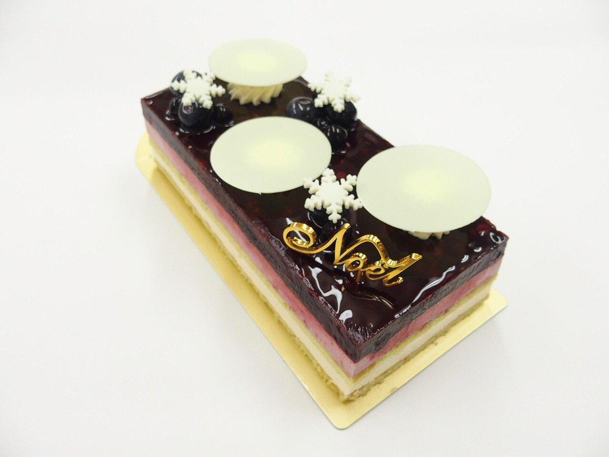 Patisserieyusasage クリスマスケーキの予約が始まりました それぞれの詳細をご紹介します 1 タイベリー ブラックベリーとフランボワーズの交配種 タイベリー 濃厚な味わいのタイベリーのムースと カシスで酸味を加えたジュレをチーズケーキと