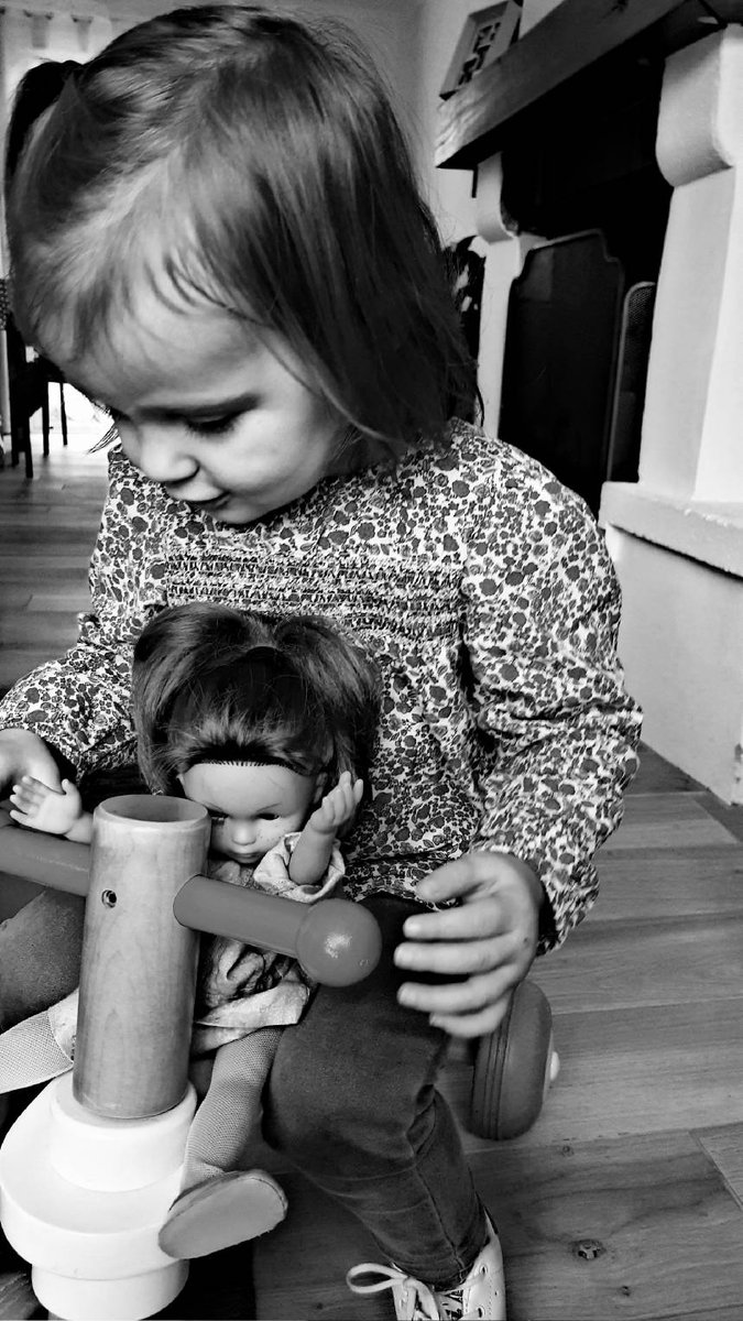 parents_presses's tweet photo. Ma poupée et moi ❤
#poupee #tricycle Corolle #corolle #mapoupee #momlife #baby #bebe #maman #jesuismaman #cute #love https://t.co/DZy4MYelHh