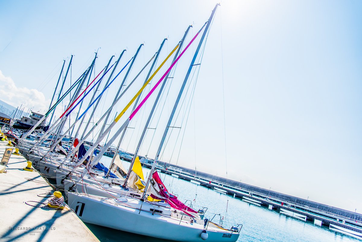 BlueProject3's tweet image. #Blueproject #Flotta #J80 #regate #campionati #vela #sailing #sport #divertimento #corsi #mare #chiavari #liguria #incentive #teambuilding