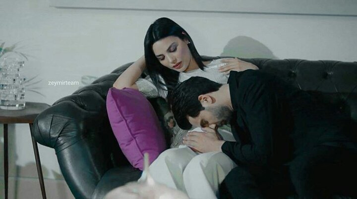 askistan57's tweet photo. Kozcuoğlu ailesi💙 #zeymir @ayyapim https://t.co/BiNWJbY9zi