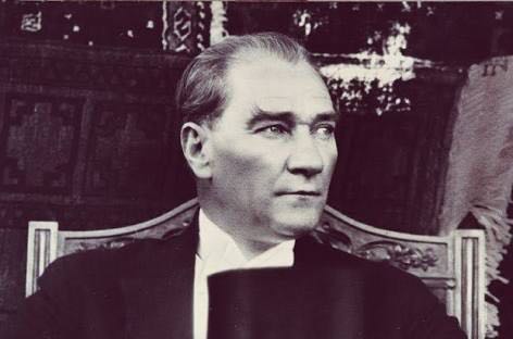 cagalogluhamam's tweet photo. 29 Ekim 1923'ten bugüne Cumhuriyet Bayramı'mız kutlu olsun! #29Ekim1923 #CumhuriyetBayramımızKutluOlsun #MustafaKemalAtatürk https://t.co/ZgmFiQOlDu