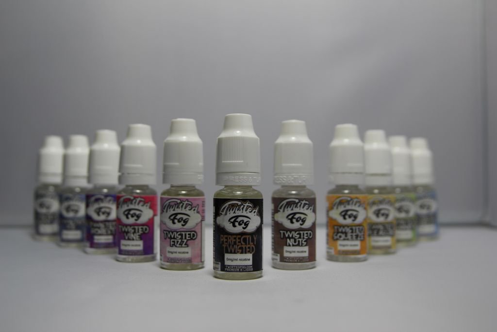 TwistedFog's tweet image. What flavour are you vaping right now? Fancy something new - we have a £2 eliquid sale live right now at buff.ly/2y90wpg #vapelife