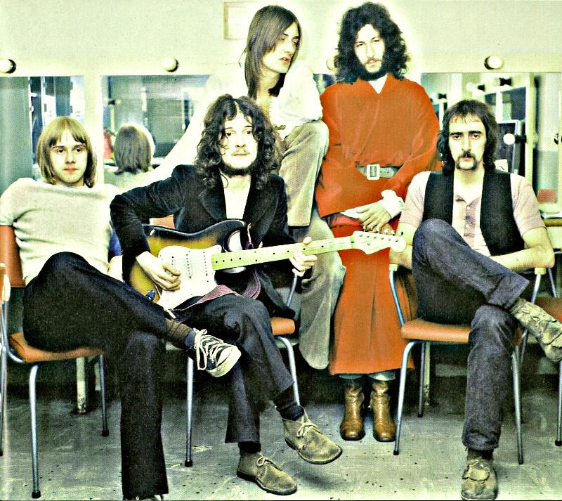  HAPPY 71st BIRTHDAY Peter Green
wrote the brilliant \"Albatross\" 