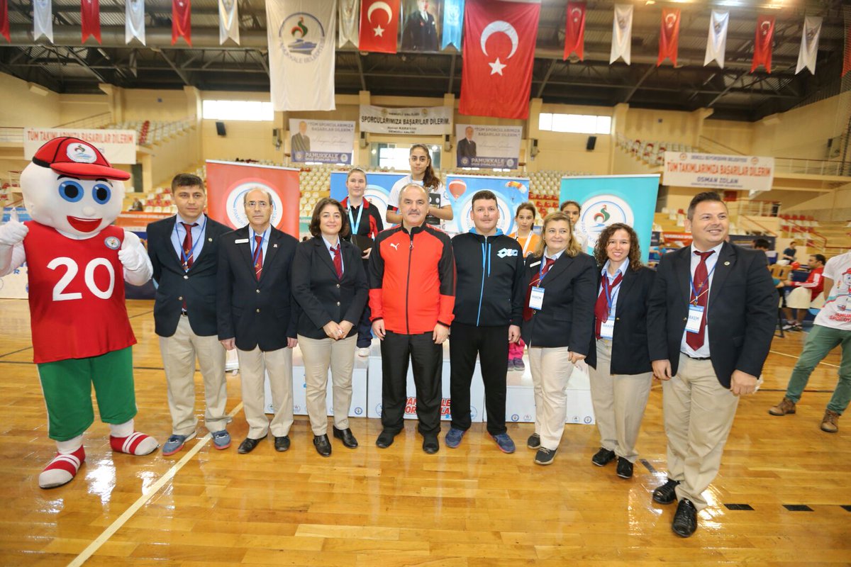 Pamukkale Spor Oyunları Masa Tenisi Turnuvası'nda dereceye giren sporcularımızı tebrik ediyor,katılan tüm sporcularımıza teşekkür ediyorum.