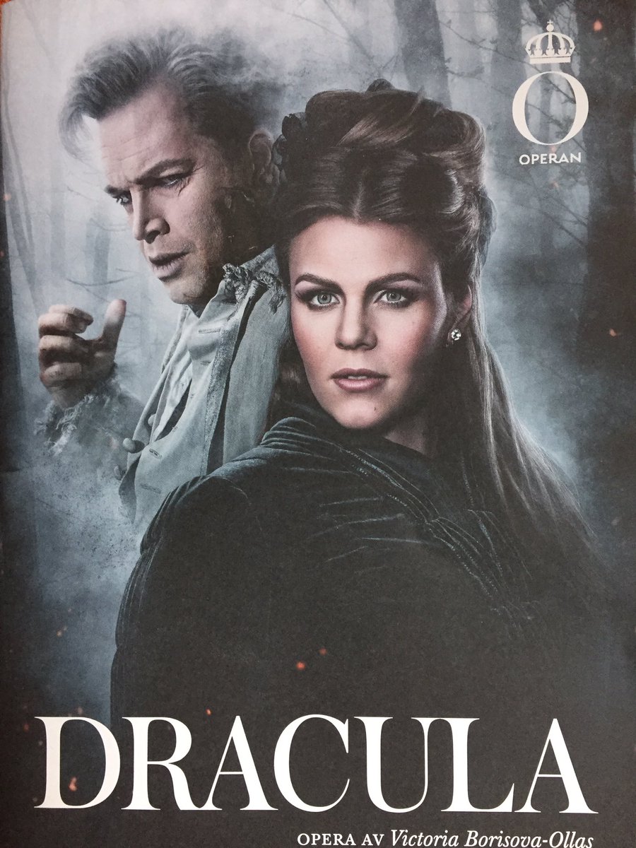 Igår urpremiär på blodröd dramatik på <a href="/KungligaOperan/">Kungliga Operan</a>. Dracula bjöd på helafton! Föreställningen 3/11 kan ses i Ronneby #folkteater !