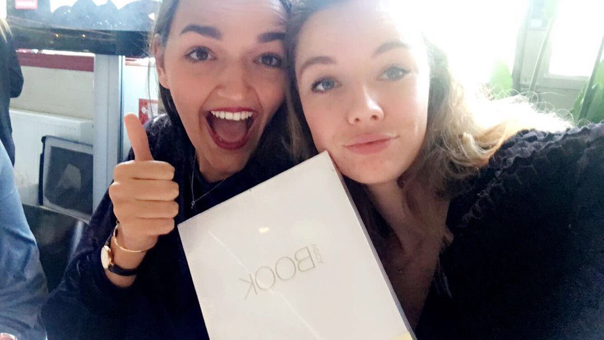 compendiumgnk's tweet photo. #yogabook tablet gewonnen @ondertussennl #jonge100 https://t.co/2Sm9YJfwN9