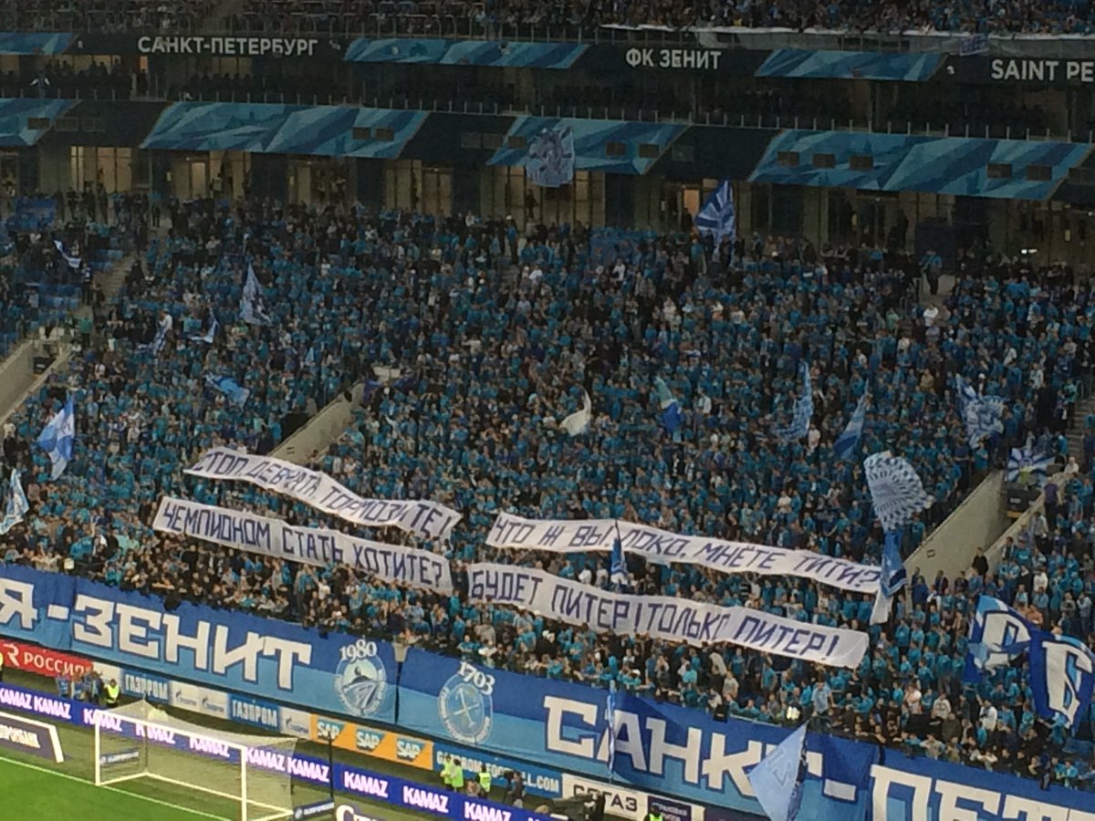 sovsportspb's tweet photo. «Стоп, девчата, тормозите!
Чемпионом стать хотите?
Что ж вы, Локо, мнёте тити?
Будет Питер! Только Питер!»
#ЗенитЛоко https://t.co/Z7ocQezJUa