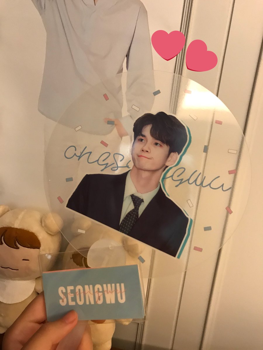 mtxpeachyy's tweet photo. Sale เหลือเซ็ทละ 80 รวมส่งค้าบ💘 #ตลาดนัดWANANAONE https://t.co/hwIkUmZ8Ug