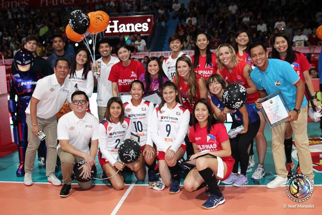 carmelaloo08's tweet photo. #PSLonEPSN5 #PSLGrandPrix2017 Petron Blaze Spikers ❤️✨ https://t.co/nXqHNHwb8z