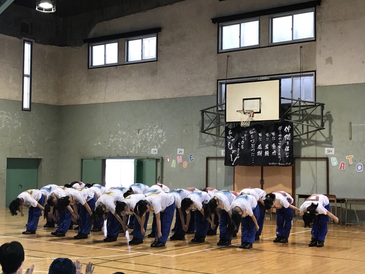 forces_12's tweet photo. Happliyさん、３年間お���れ様でした😊
騒がしくてうるさい後輩を引っ張っていってくれてありがとうございました。Happliyさんに負けないくらい8代目、FORCESも突っ走っていきます🏃🌟 https://t.co/0btnGygQRw